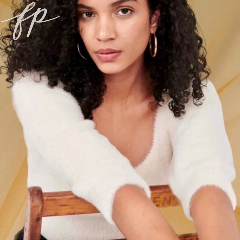FREE PEOPLE NWT Moonbeam Fuzzy 3/4 Puff Sleeve Cropped Scoop Neck Sweater/Lg - Picture 10 of 16